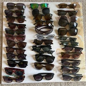 Lot of 30 Sunglasses